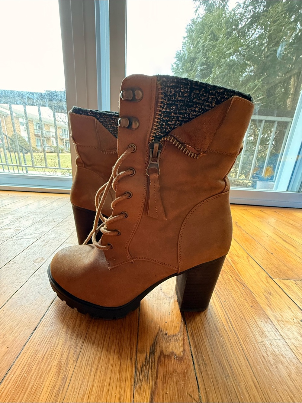 Women's Tan Lace-Up Block Heel Boot with Knit Collar